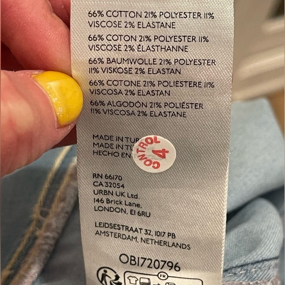 We The Free People In My Feelings Sz XS Cropped Slim Flare Jeans Stretch NWT - Picture 10 of 11